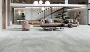 Moderne stue med grå gulvfliser